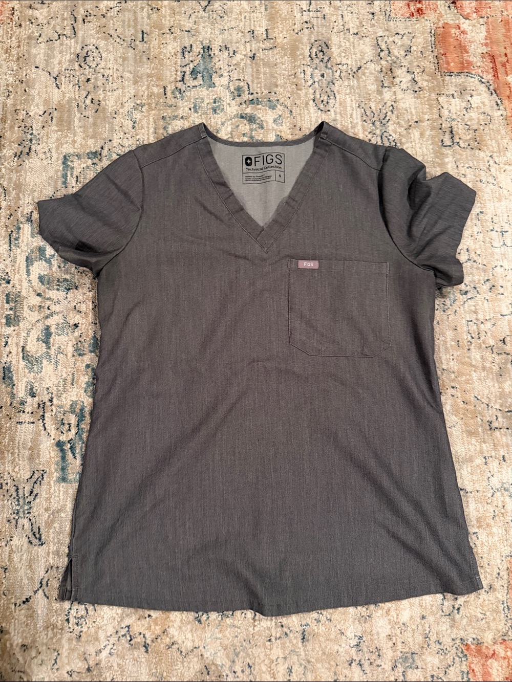 Figs Womans Charcoal V-Neck Scrub Top